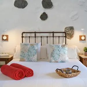 La Casa Del Medianero , Macher Spain